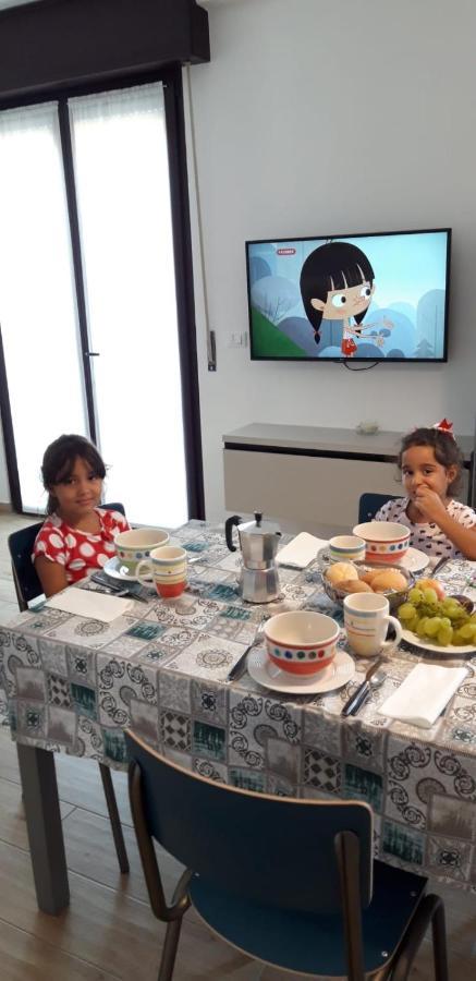 Caba Holiday Bardolino Colombo Luaran gambar